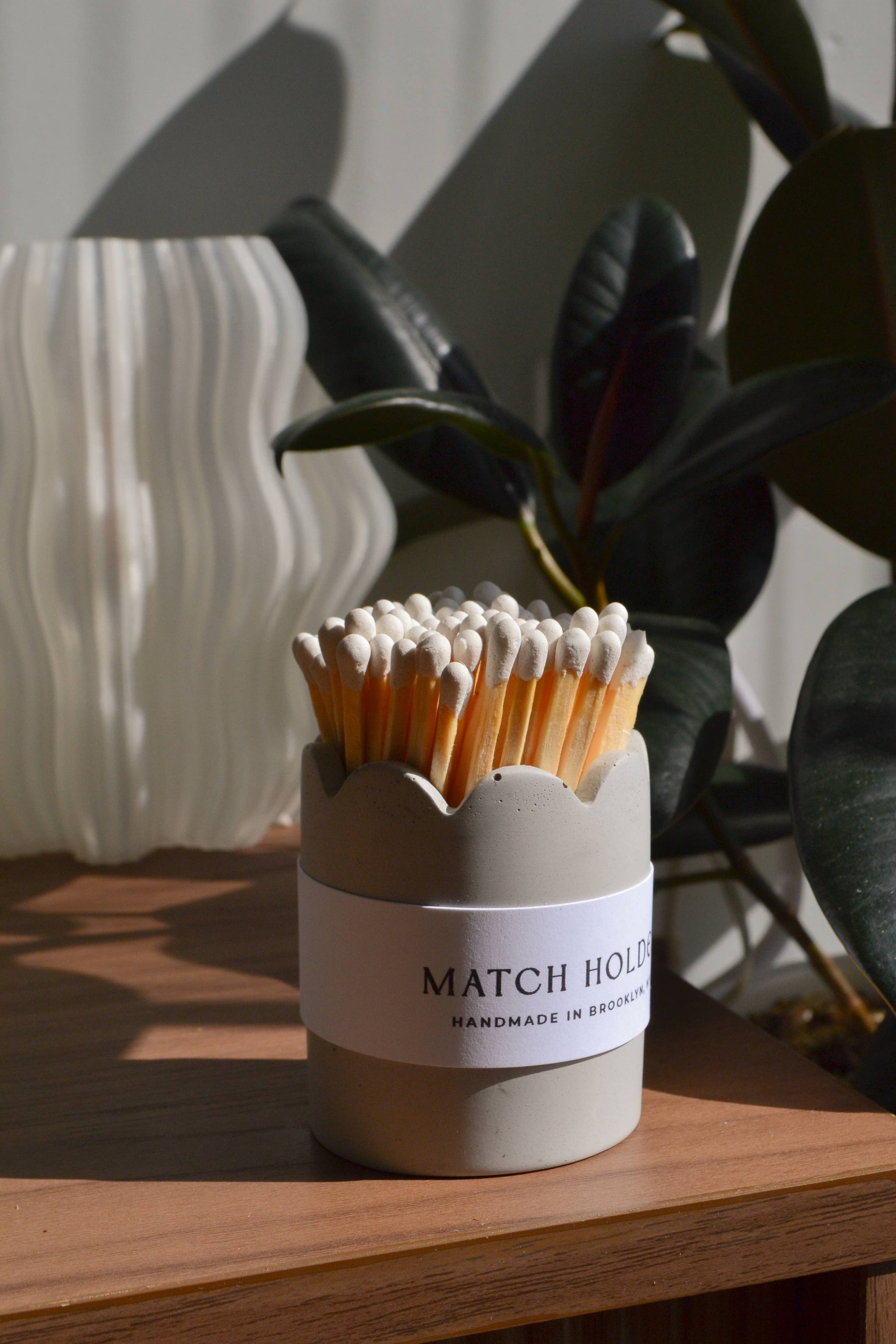 Scallop Match Pot | Match Striker