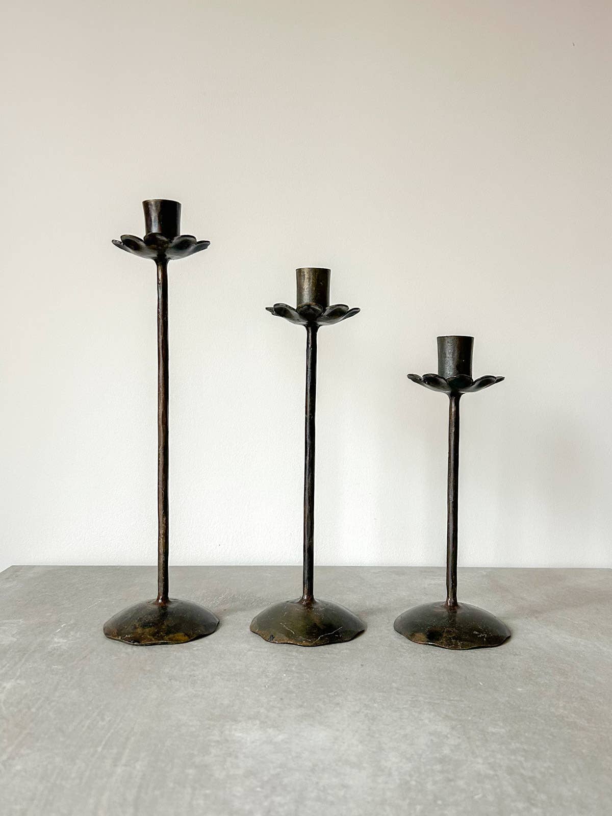 Iron Candle Holder Daisy