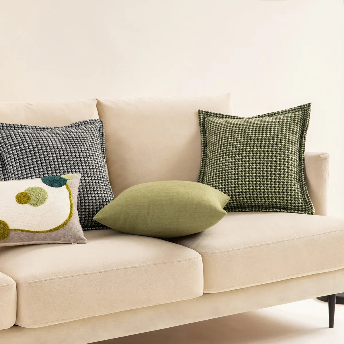 Houndstooth Cushion Cover