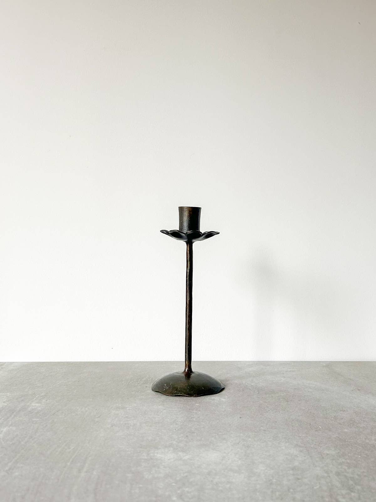 Iron Candle Holder Daisy